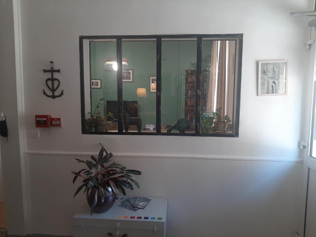 Hotel La Tour Des Fees Quissac  ภายนอก รูปภาพ